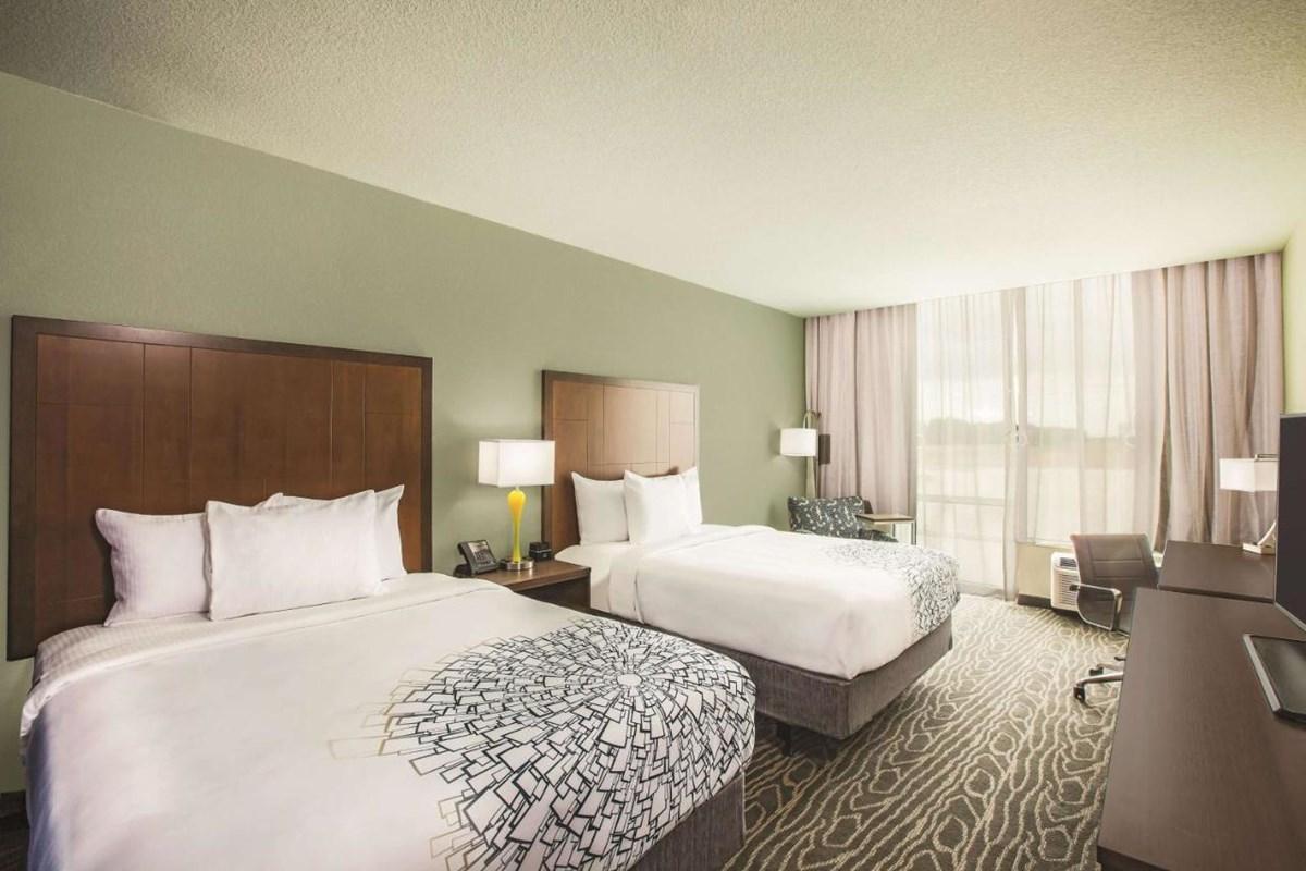 La Quinta By Wyndham Omaha Airport Downtown Hotel Carter Lake Екстериор снимка