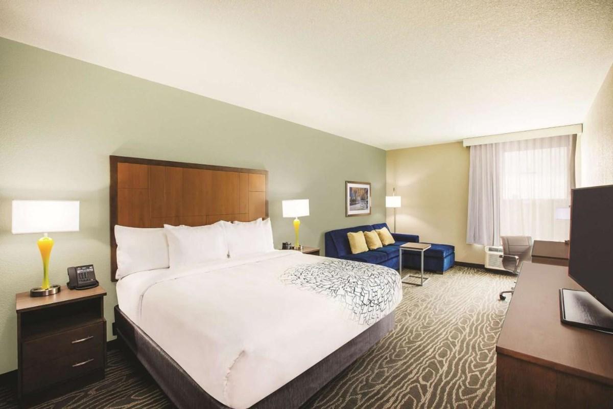 La Quinta By Wyndham Omaha Airport Downtown Hotel Carter Lake Екстериор снимка