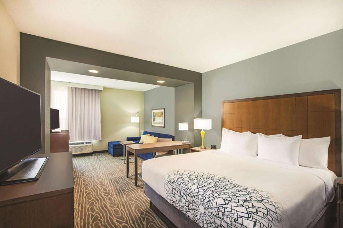 La Quinta By Wyndham Omaha Airport Downtown Hotel Carter Lake Екстериор снимка