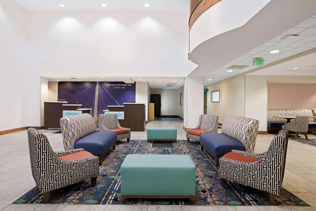 La Quinta By Wyndham Omaha Airport Downtown Hotel Carter Lake Екстериор снимка